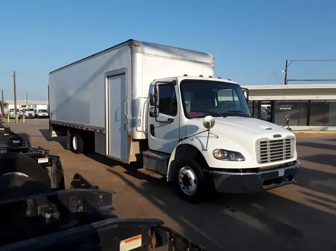 2019 FREIGHTLINER M2 106