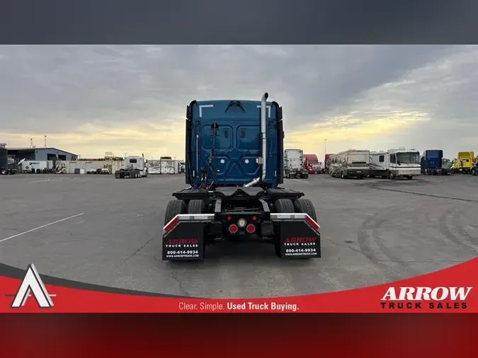2021 FREIGHTLINER CA126