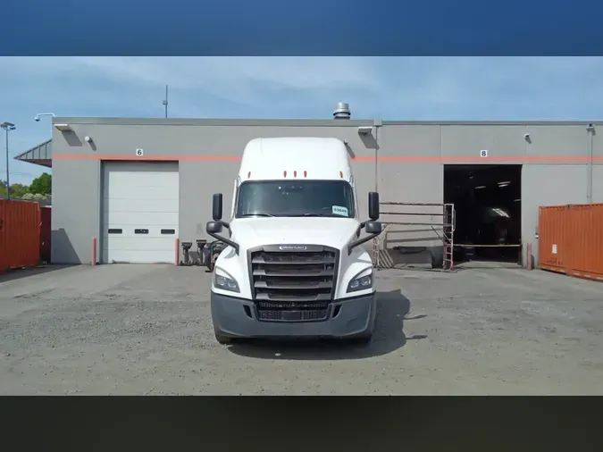 2023 Freightliner Cascadia 126