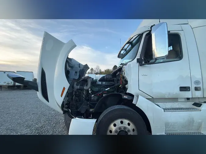 2019 Volvo VNL300