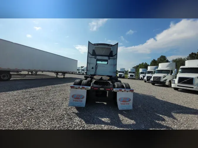 2019 Volvo VNL300