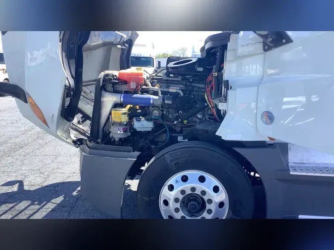 2021 Freightliner Cascadia 126