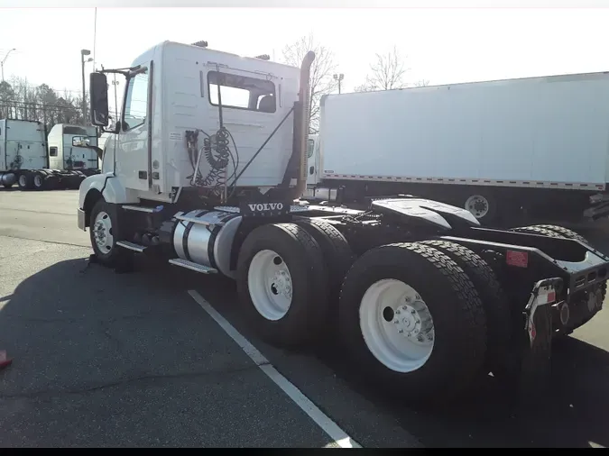 2016 VOLVO VNL64TRACTOR