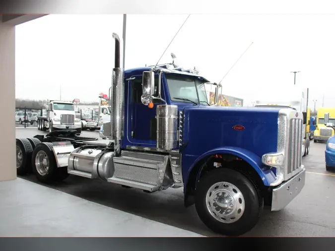 2022 Peterbilt 389