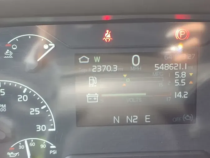 2020 VOLVO VNR64T-640