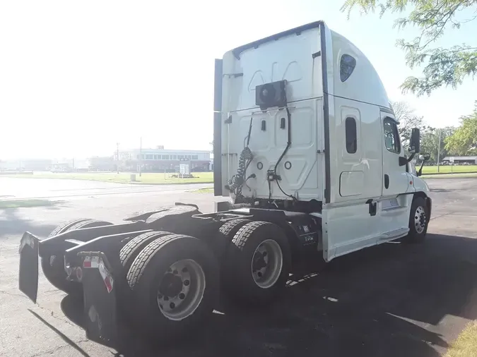 2020 FREIGHTLINER/MERCEDES CASCADIA 125ab02529c388ca66f13fe7635300ed1f5