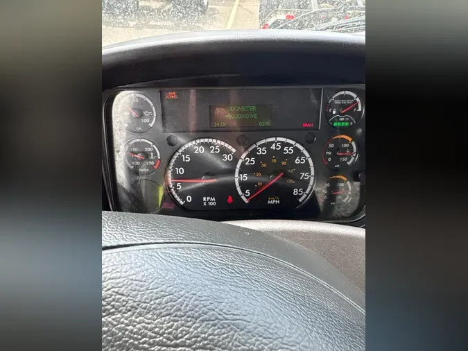 2019 FREIGHTLINER/MERCEDES M2 106