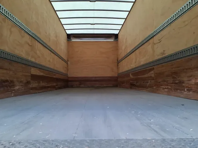 2019 FREIGHTLINER/MERCEDES M2 106