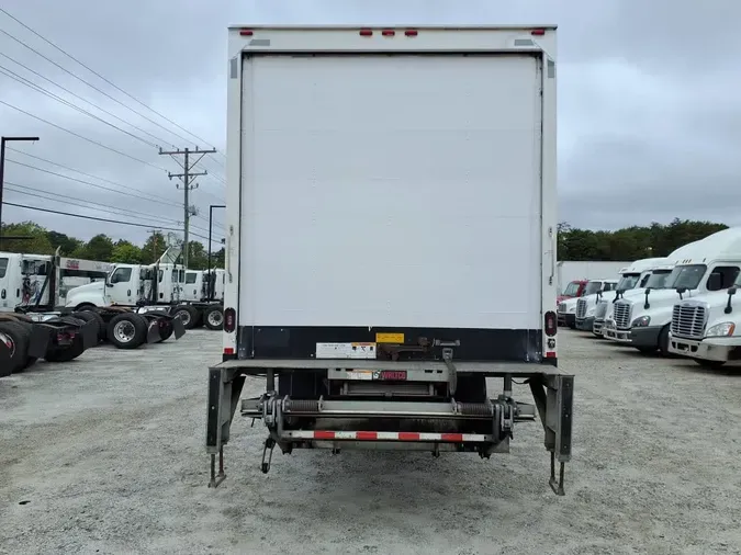 2018 FREIGHTLINER M2 106