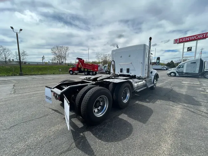 2020 Kenworth T880