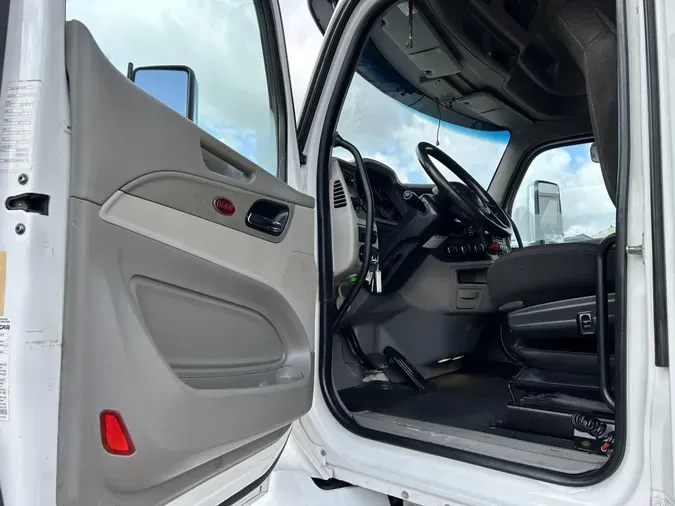 2021 Peterbilt 567