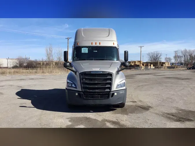 2022 Freightliner Cascadia 126
