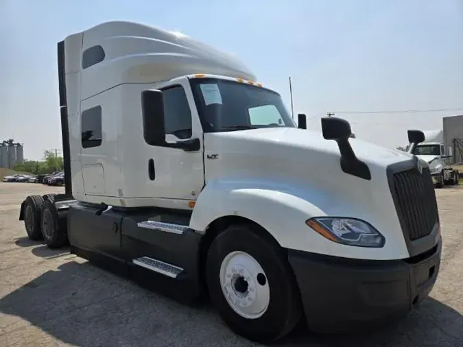 2022 International LT625
