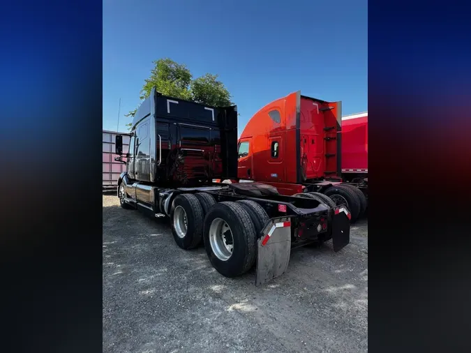 2020 VOLVO VNL64T-740