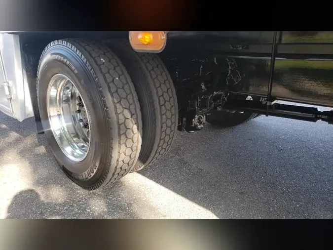 2020 Peterbilt 337