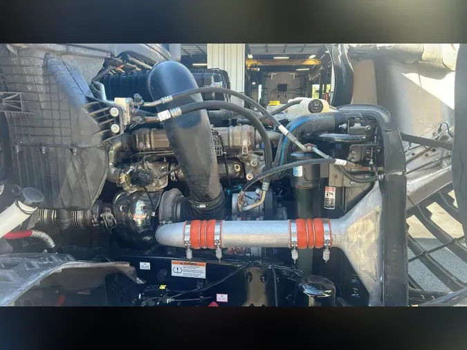 2022 Freightliner Cascadia 126