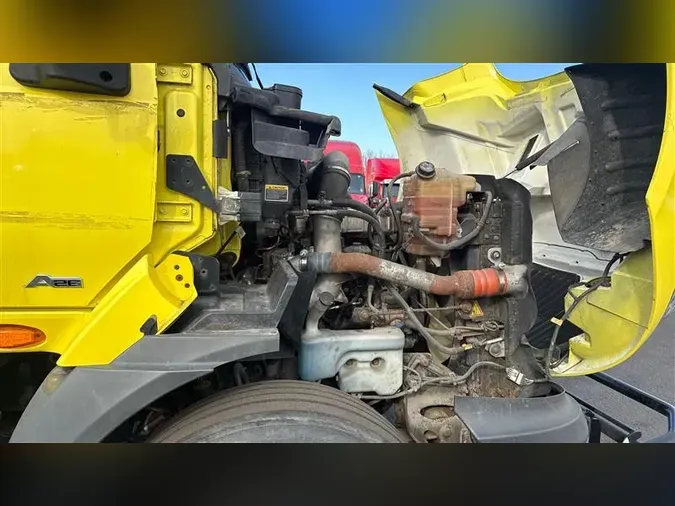 2018 INTERNATIONAL RH613