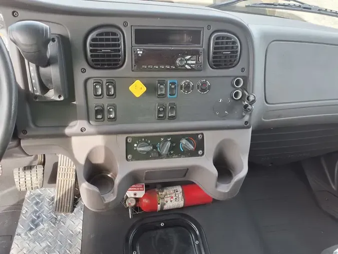 2020 FREIGHTLINER/MERCEDES M2 106ab1edb152b22451baed7e2948a593145