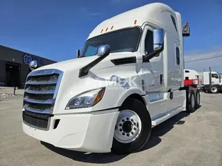2020 FREIGHTLINER Cascadia 126