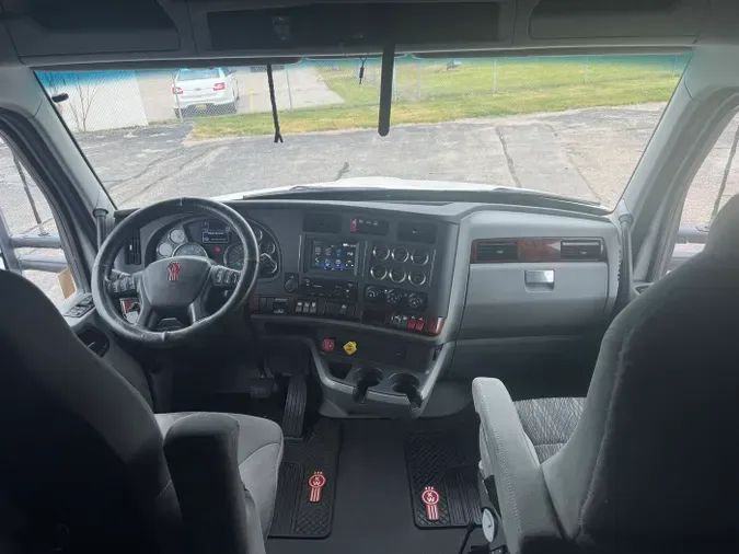 2022 Kenworth T680