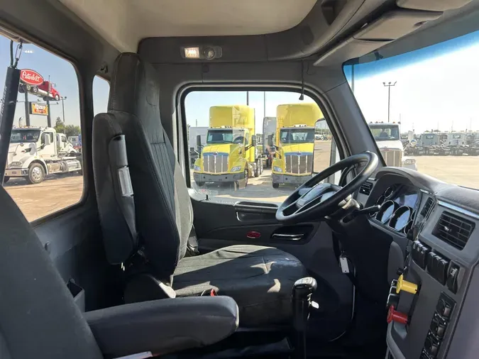 2017 Peterbilt 579