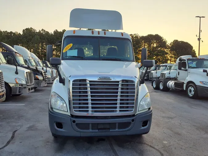 2014 FREIGHTLINER/MERCEDES CASCADIA 113