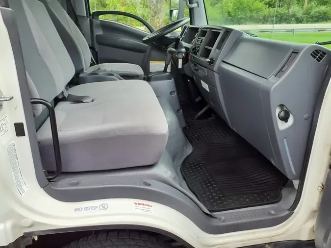 2019 ISUZU NPR HD