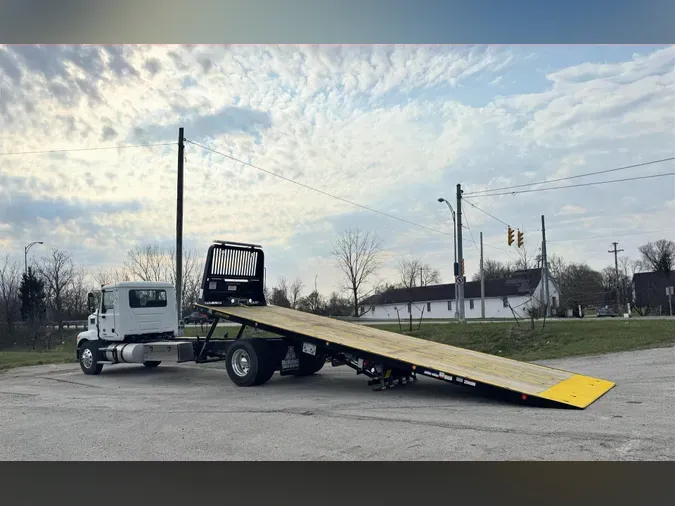 2024 Mack MD7 42R