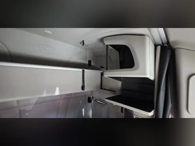 2021 Peterbilt 579
