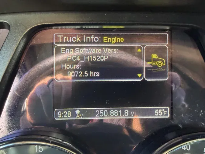 2021 Peterbilt 567