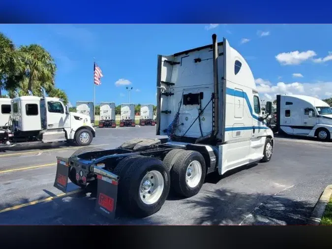 2016 Freightliner Cascadia