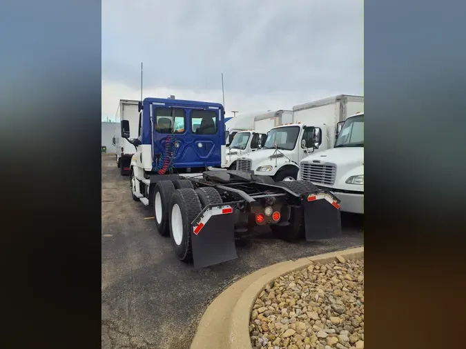 2019 FREIGHTLINER/MERCEDES CASCADIA 125