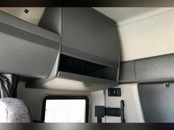 2021 INT LT625 6x4