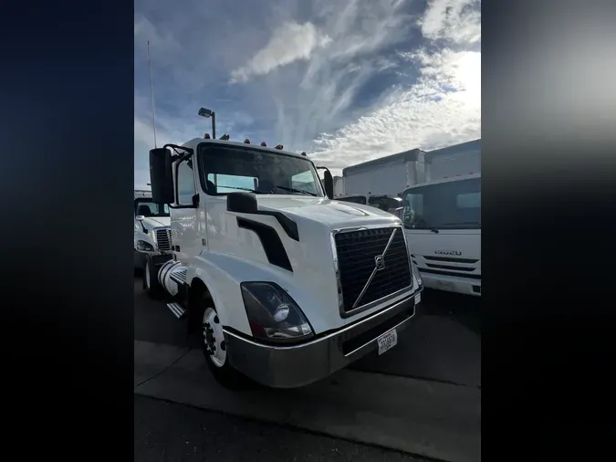 2016 VOLVO VNL42TRACTOR