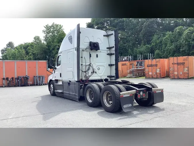 2021 Freightliner Cascadia