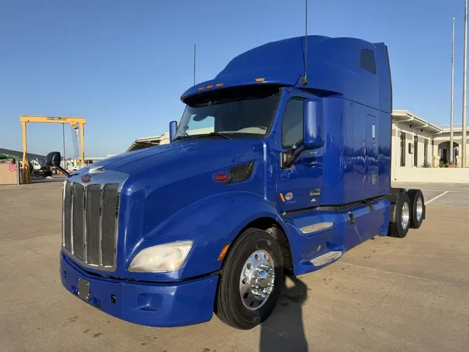 2022 Peterbilt 579
