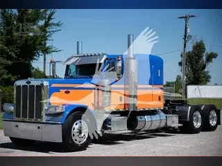 2021 PETERBILT 389