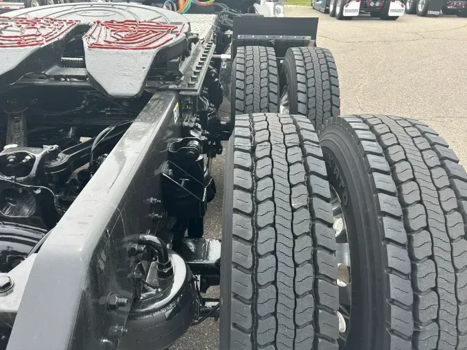 2026 Kenworth T880 Short Hood