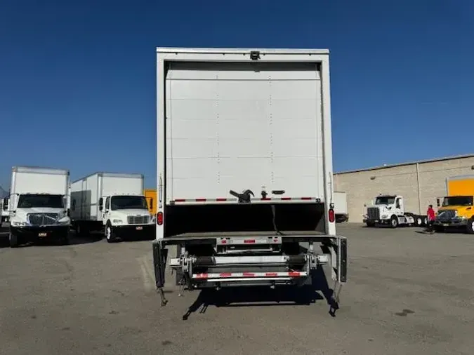 2021 Freightliner Business Class M2 106