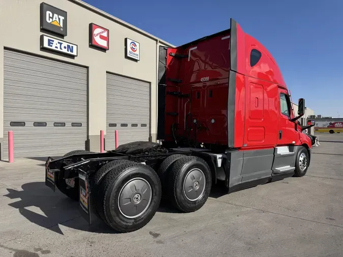 2021 Freightliner Cascadia