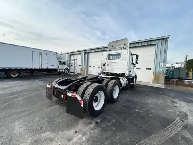 2019 VOLVO VNL64T-300ab38532e6b768a896b8a7b39f08a8e31