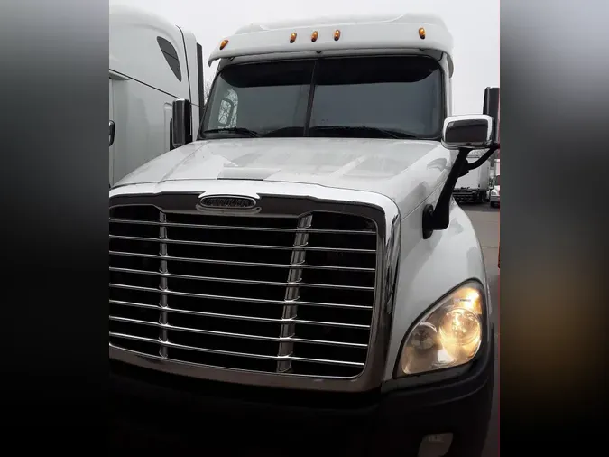 2020 FREIGHTLINER/MERCEDES CASCADIA 125ab39569e9083f7586844a54e2660f635