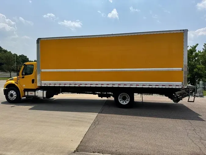 2019 Freightliner Business Class M2 106