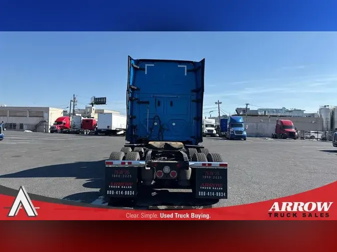 2022 FREIGHTLINER CA126