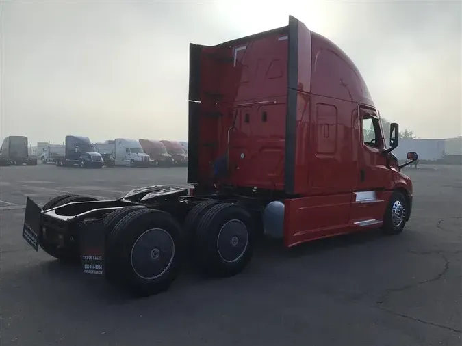 2022 FREIGHTLINER CASCADIA