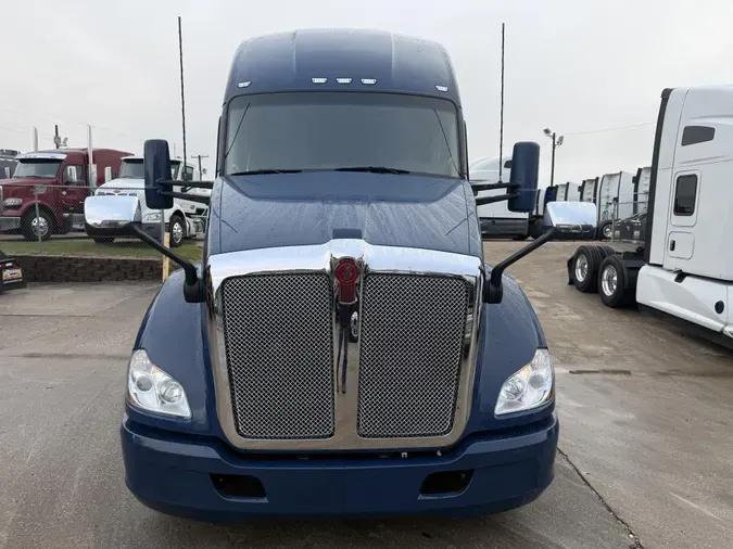 2022 Kenworth T680