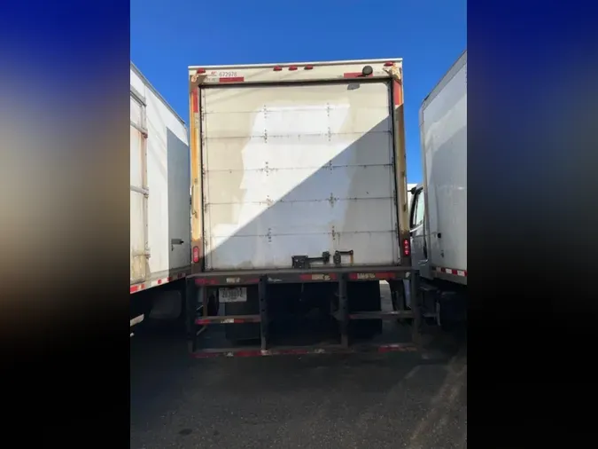 2017 FREIGHTLINER/MERCEDES M2 106