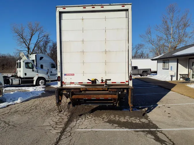 2018 FREIGHTLINER/MERCEDES M2 106