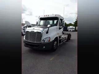 2017 FREIGHTLINER/MERCEDES CASCADIA 125