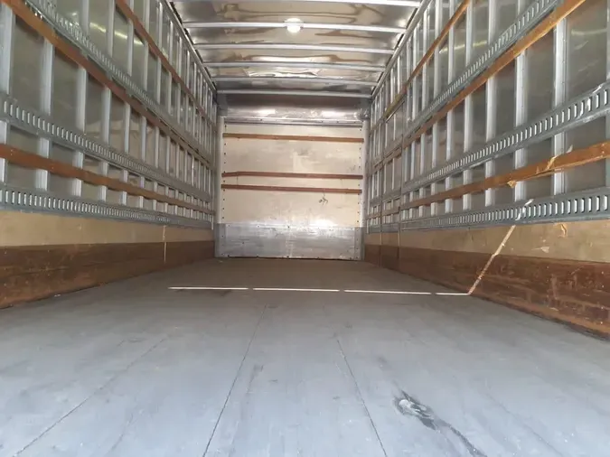 2018 FREIGHTLINER/MERCEDES M2 106